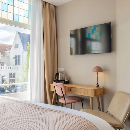 City Hotel Rembrandt 3*