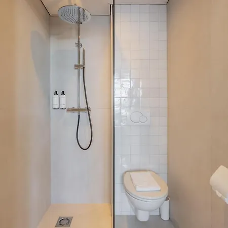 City Hotel Rembrandt 3*