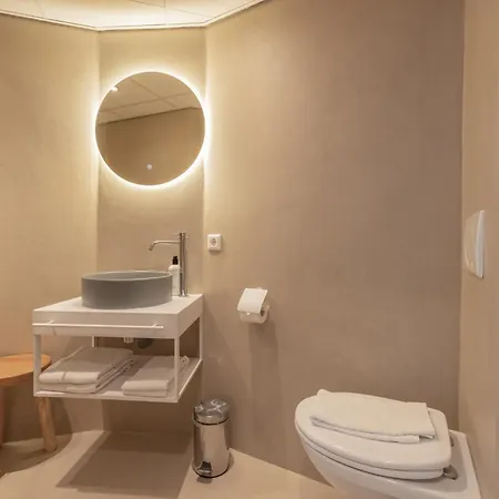 Rembrandt Hotel