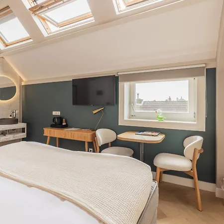 Rembrandt Hotel 3*