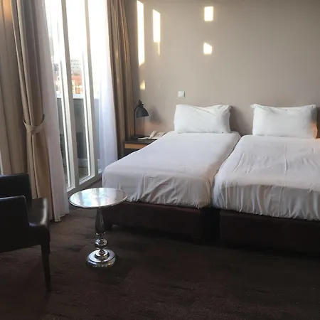 City Hotel Rembrandt Hotel 3*