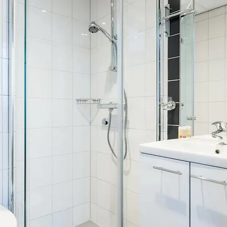 City Hotel Rembrandt Otel 3*