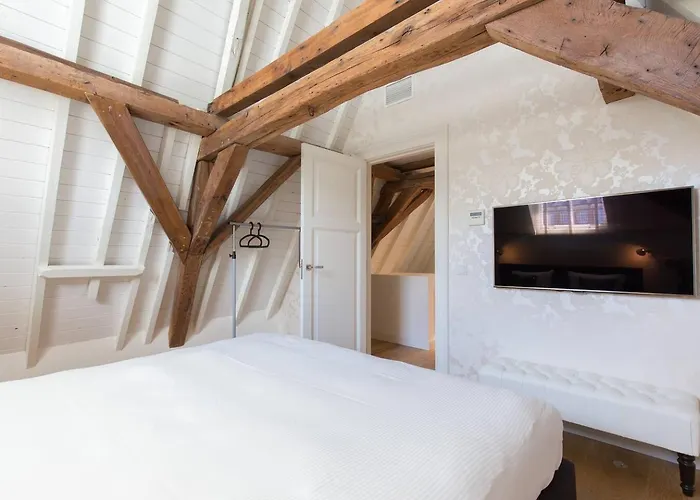 Rembrandt 3* ليدن